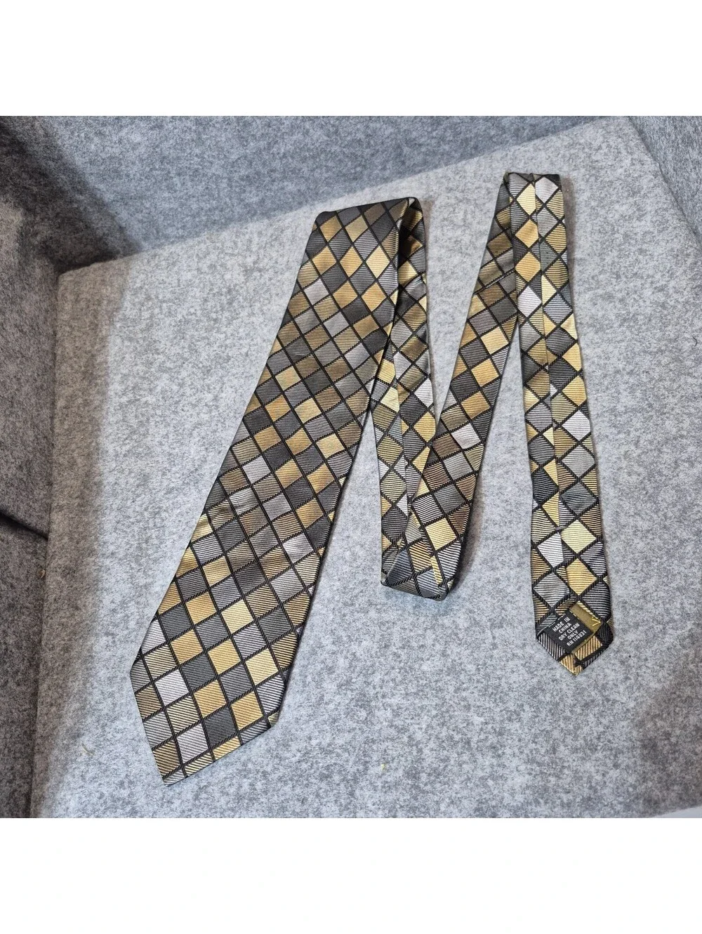 Roberto Villini Coleziione Silk Tie Geometric Pattern Gray Gold Designer Necktie